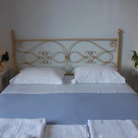 Oda ve Kahvaltı Cherry En Rose Lezzeno