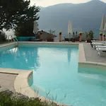 Bed and Breakfast Cherry En Rose