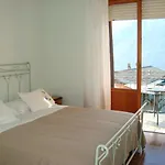 Cherry En Rose Bed and Breakfast 3*