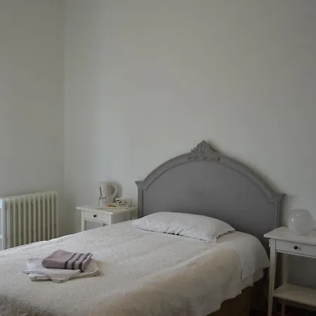 Bed & Breakfast Cherry En Rose Lezzeno