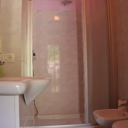 Cherry En Rose Lezzeno