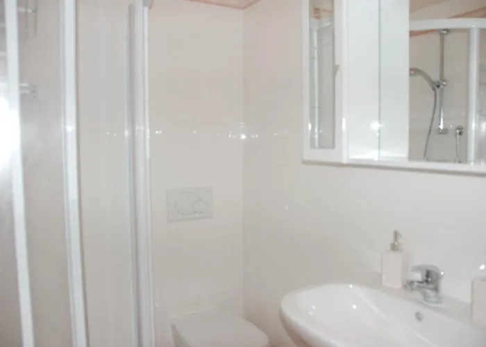 Bed and Breakfast Cherry En Rose Lezzeno