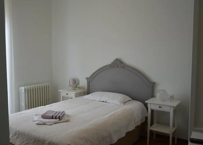 Cherry En Rose Bed and Breakfast 3*